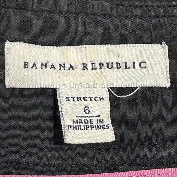Banana Republic Stretch skirt, size 6, black scuba-type material, cotton blend - Picture 4 of 9